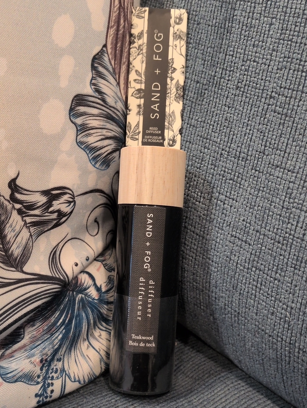 Sand And Fog Black Teakwood Reed Diffuser
